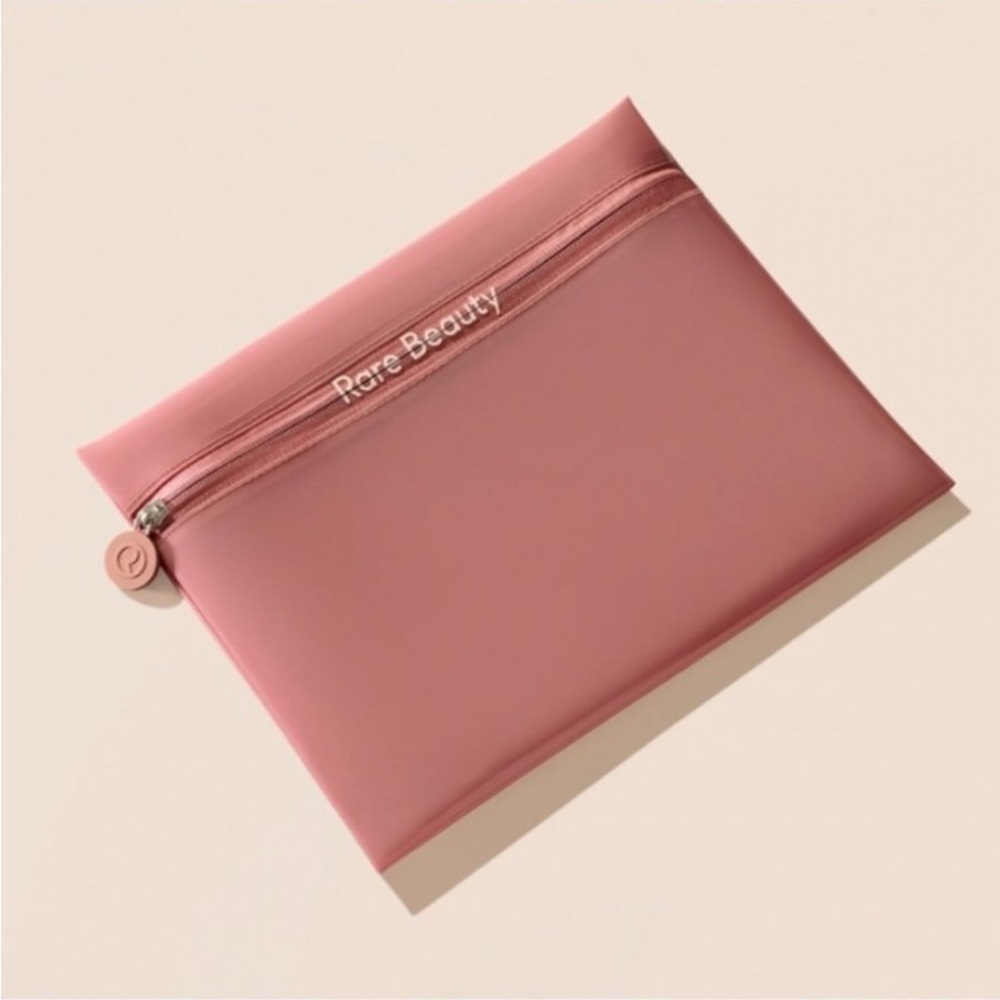 RARE BEAUTY FIND COMFORT TINTED CLUTCH NEW
